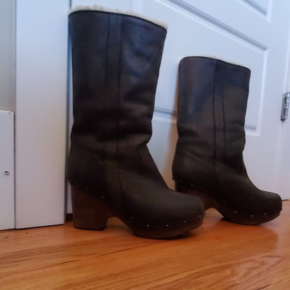 D. Co Copenhagen distressed leather boots - Picture 5 of 8